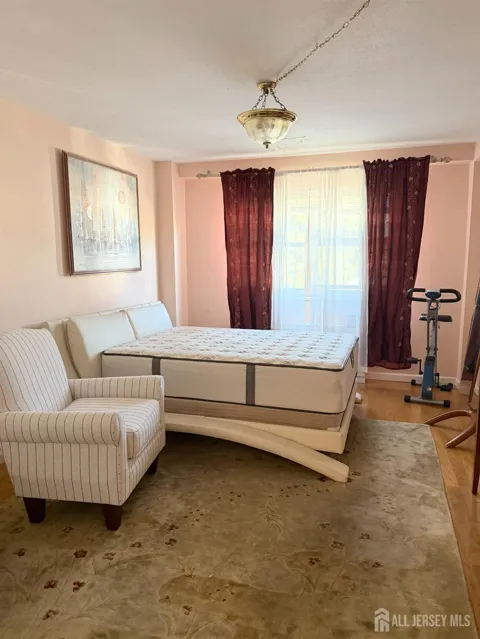 123 S Adelaide Avenue S #2D