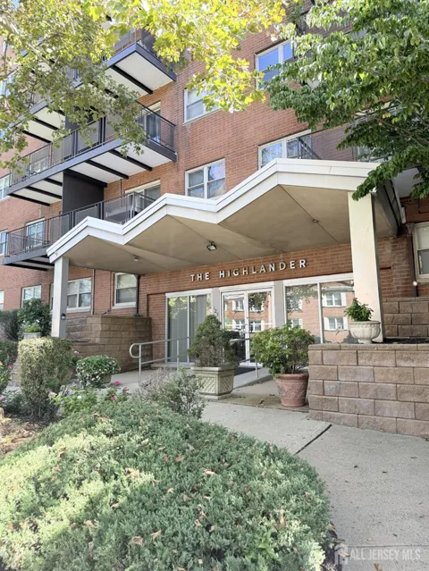 123 S Adelaide Avenue S #2D