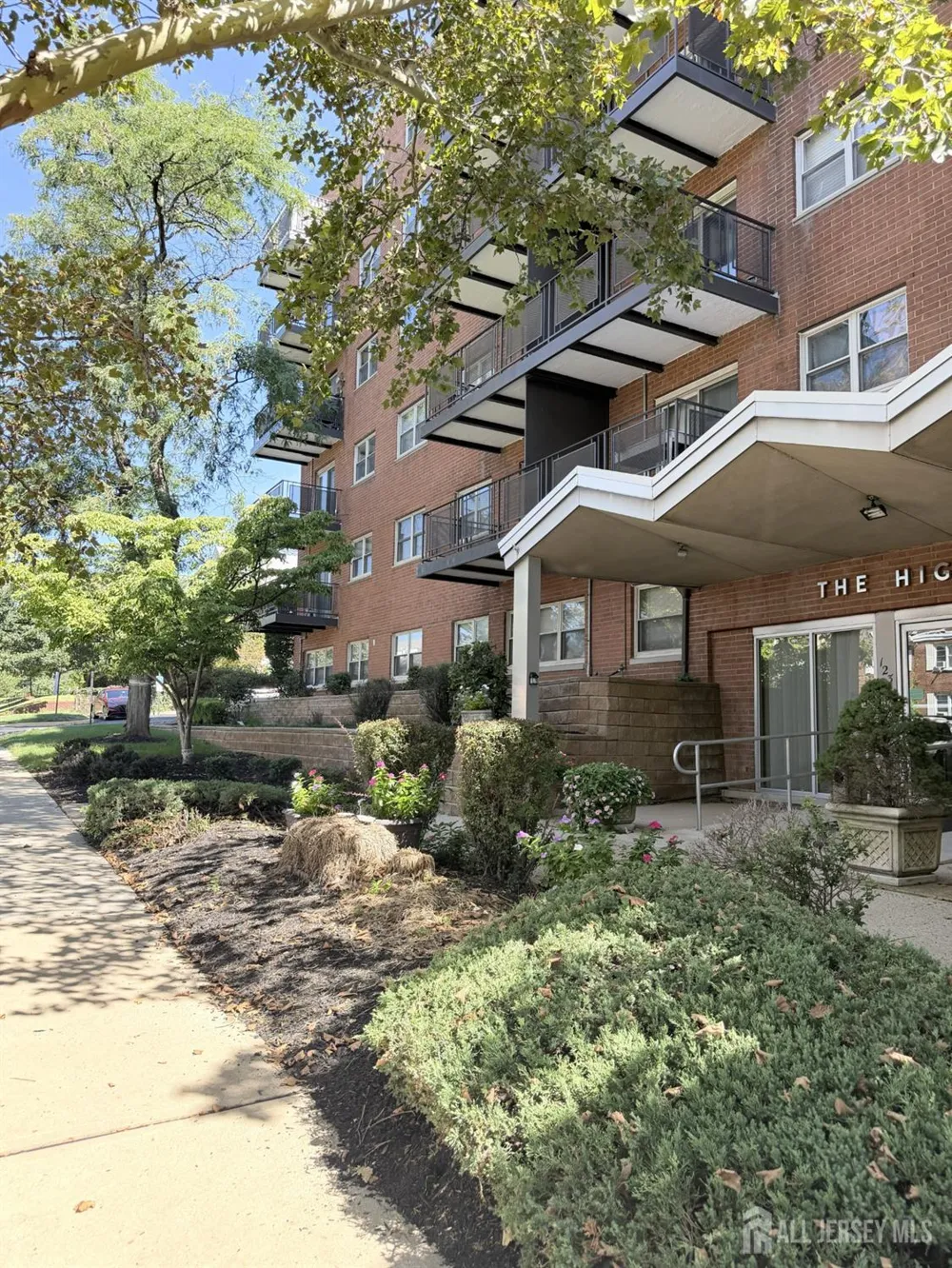 123 S Adelaide Avenue S #2D Highland Park, NJ 08904