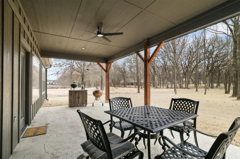 11931 Maximus Lane Kingston, OK 73439