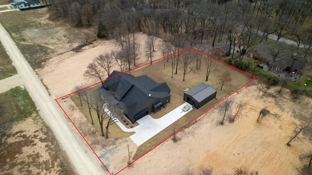 11931 Maximus Lane Kingston, OK 73439