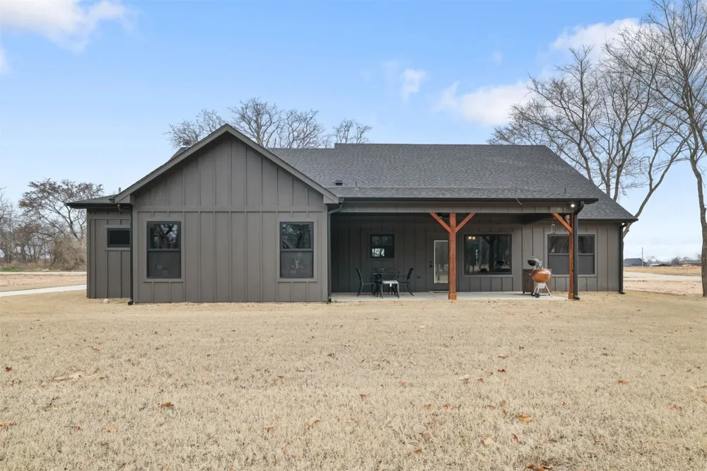 11931 Maximus Lane Kingston, OK 73439