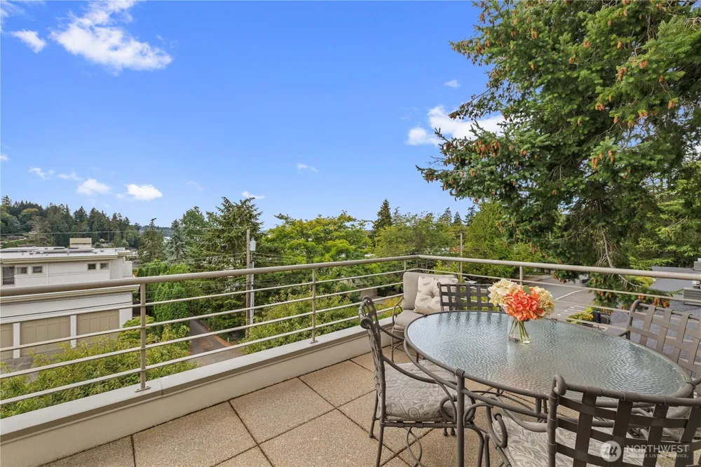 101 99th Avenue NE #301 Bellevue, WA 98004