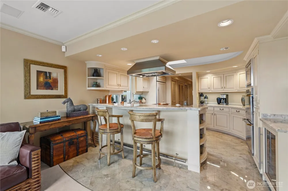 101 99th Avenue NE #301 Bellevue, WA 98004