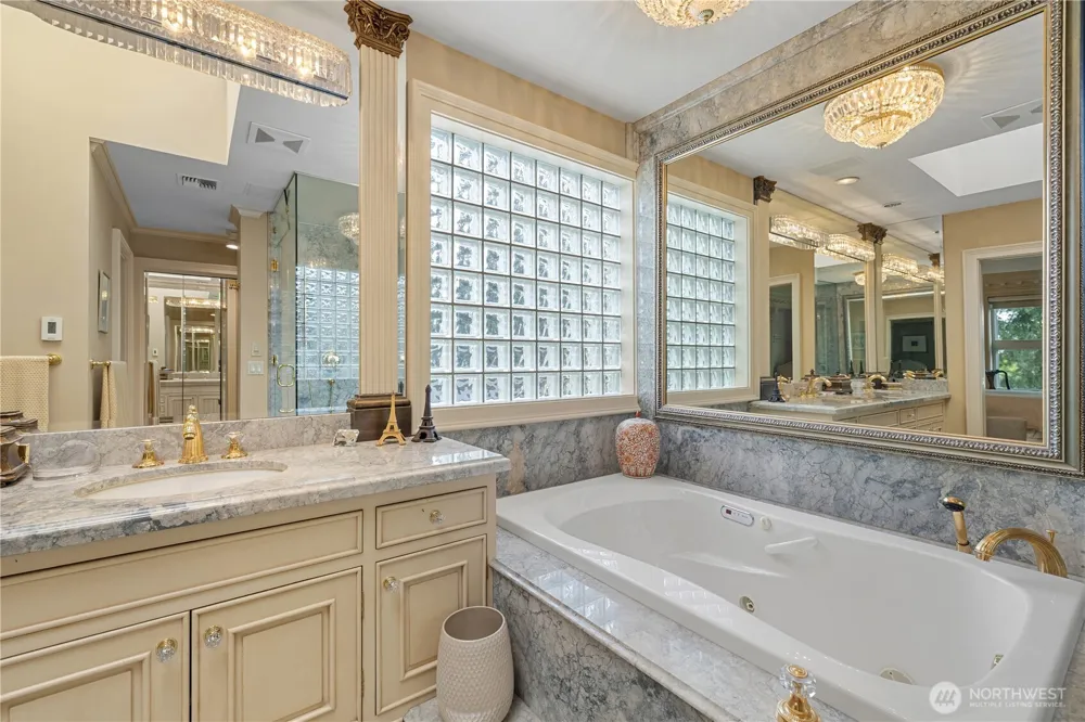 101 99th Avenue NE #301 Bellevue, WA 98004