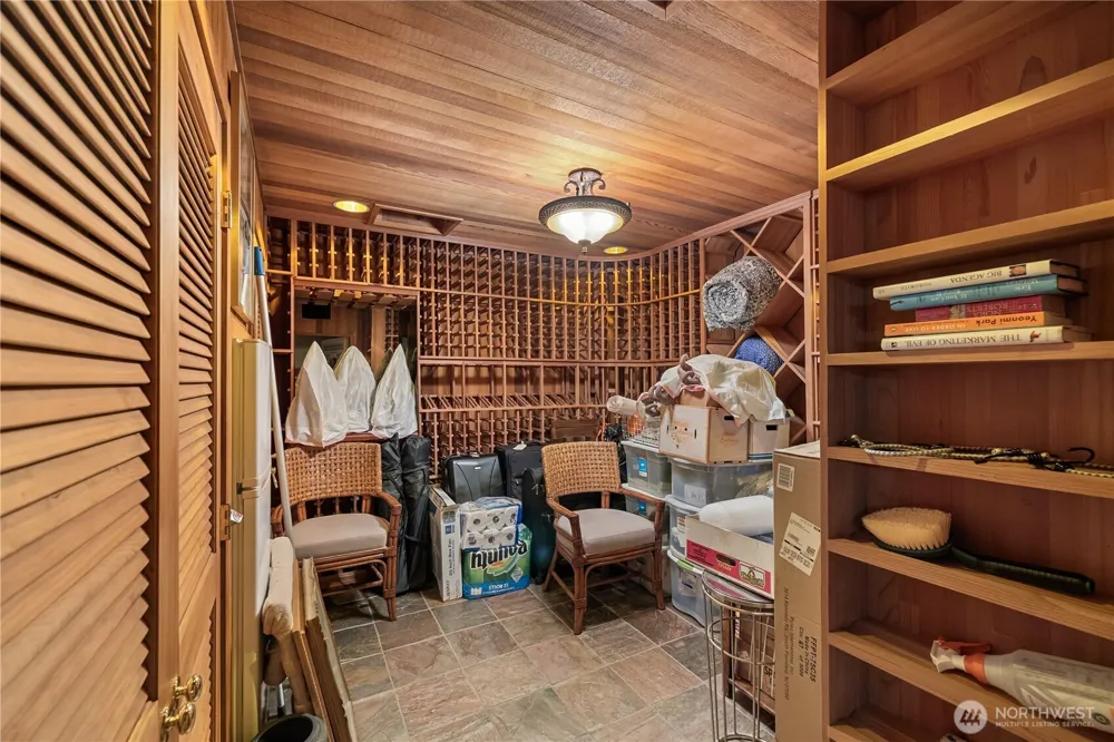 101 99th Avenue NE #301 Bellevue, WA 98004