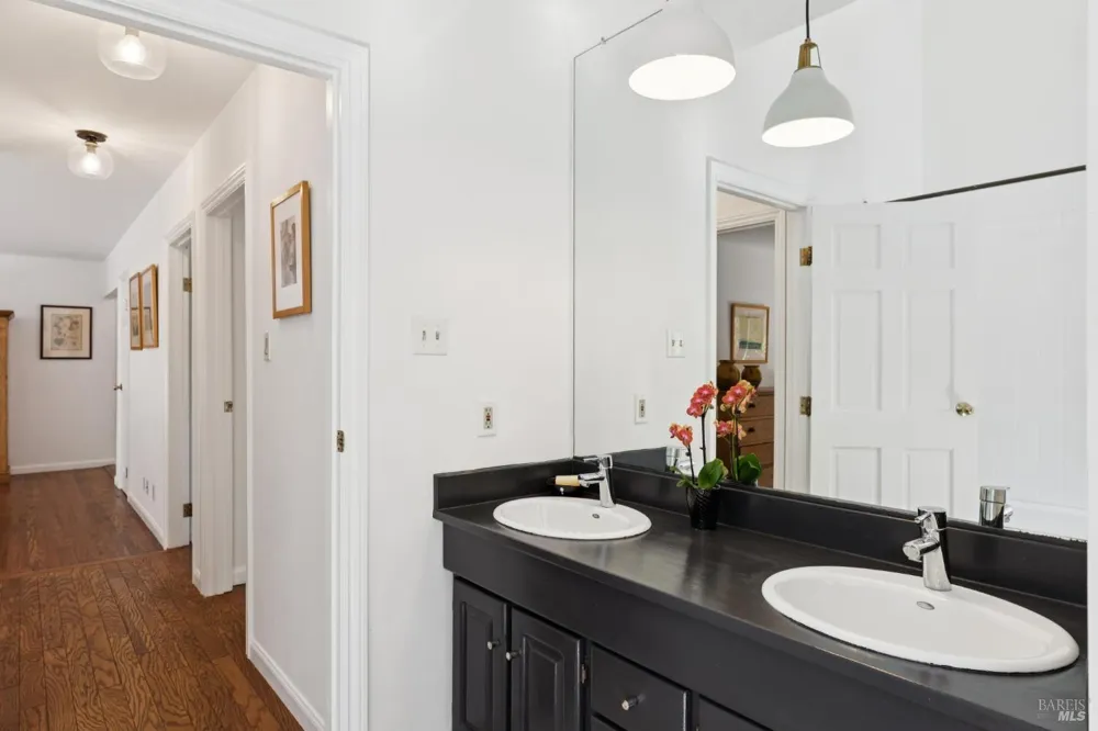 410 Maple Street Mill Valley, CA 94941