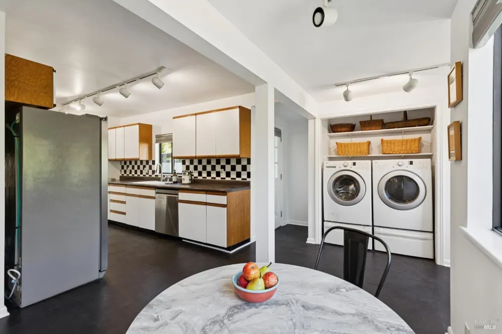 410 Maple Street Mill Valley, CA 94941