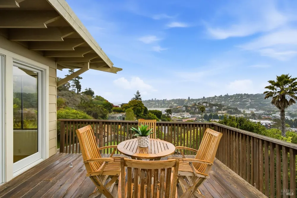 11 Saint Bernard Lane Tiburon, CA 94920