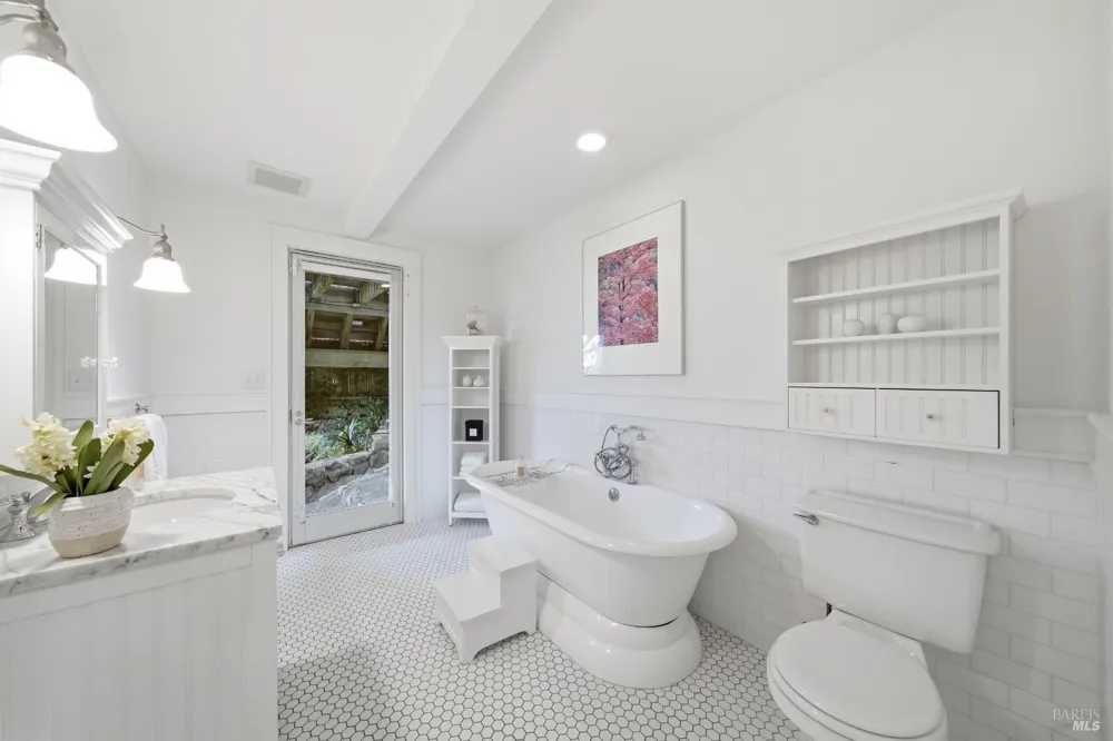 11 Saint Bernard Lane Tiburon, CA 94920