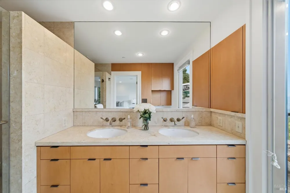 11 Saint Bernard Lane Tiburon, CA 94920