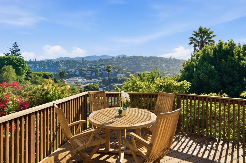 11 Saint Bernard Lane Tiburon, CA 94920