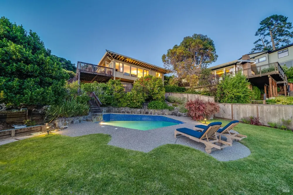 11 Saint Bernard Lane Tiburon, CA 94920