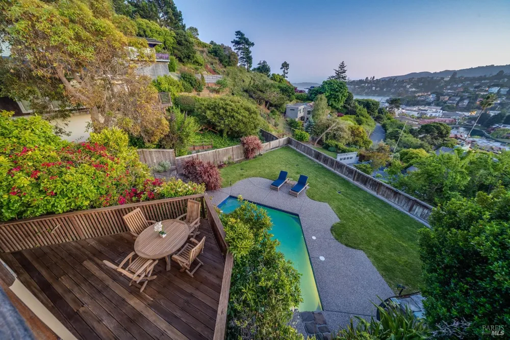 11 Saint Bernard Lane Tiburon, CA 94920