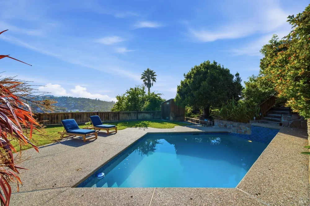11 Saint Bernard Lane Tiburon, CA 94920