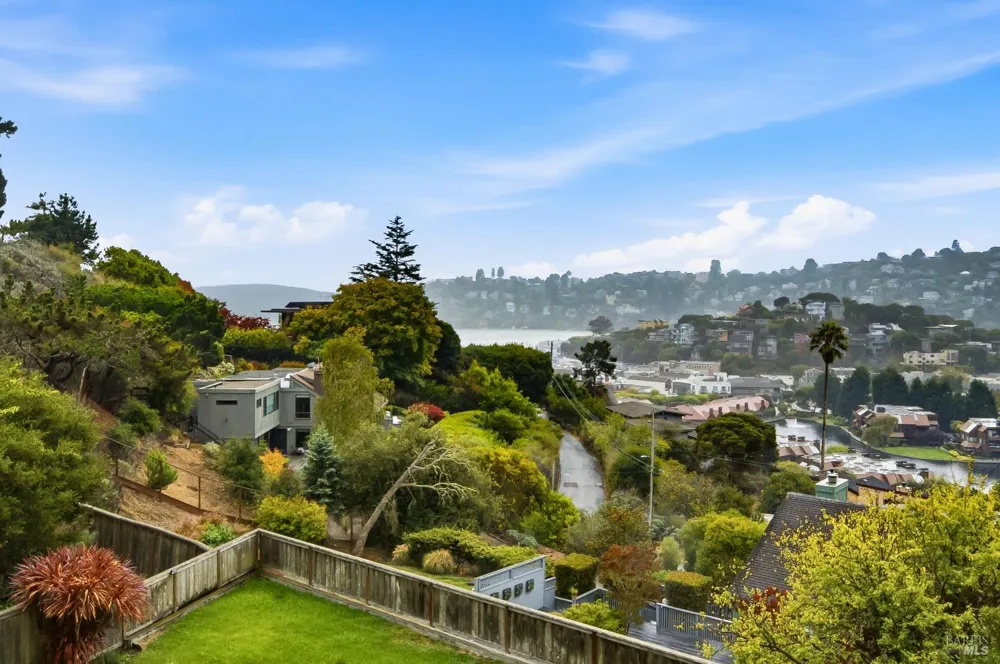 11 Saint Bernard Lane Tiburon, CA 94920
