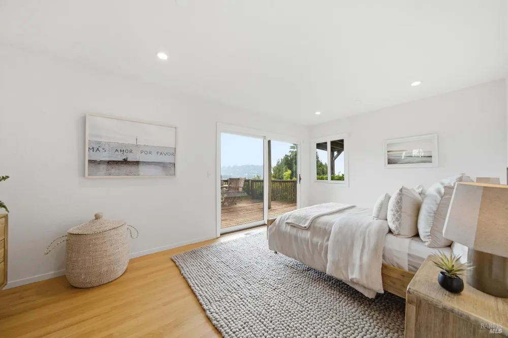 11 Saint Bernard Lane Tiburon, CA 94920
