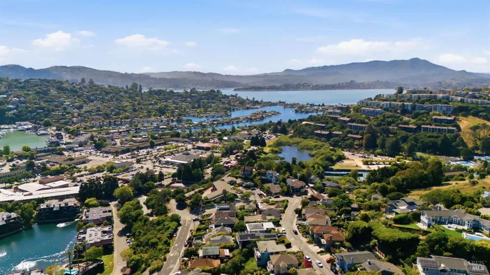 11 Saint Bernard Lane Tiburon, CA 94920