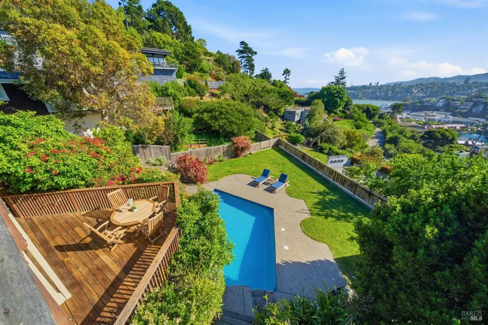 11 Saint Bernard Lane Tiburon, CA 94920