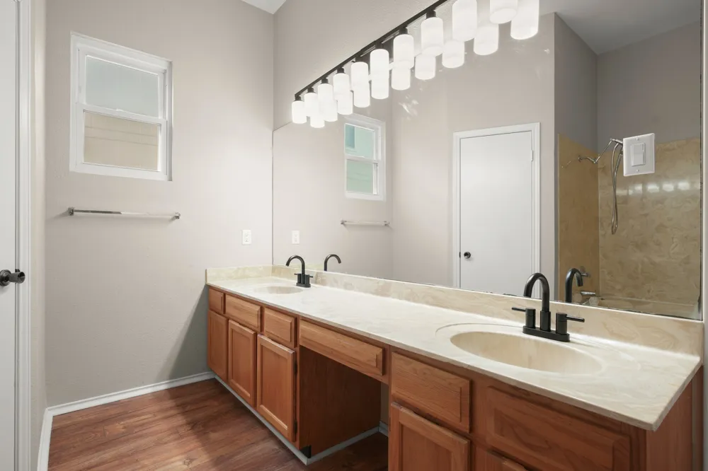 12600 DEER FALLS DRIVE Austin, TX 78729