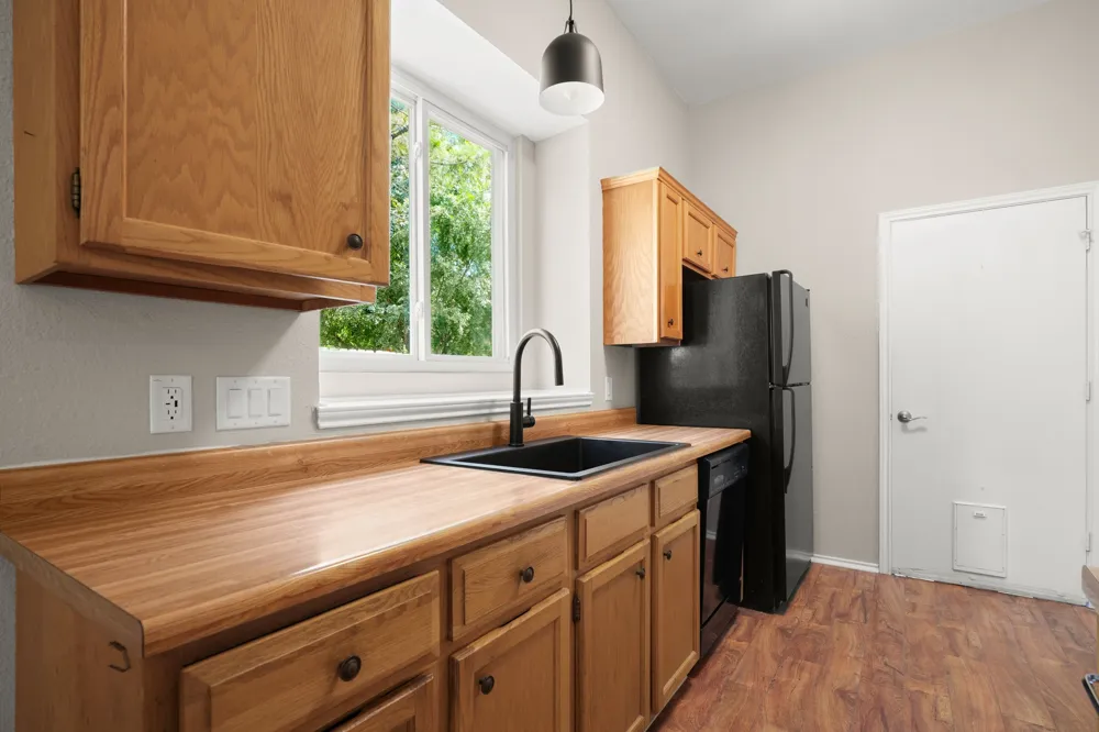 12600 DEER FALLS DRIVE Austin, TX 78729