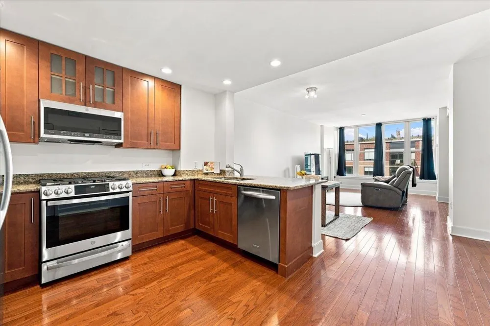 1125 MAXWELL LANE Hoboken, NJ 07030