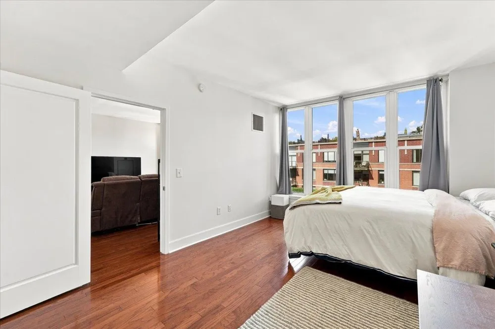 1125 MAXWELL LANE Hoboken, NJ 07030