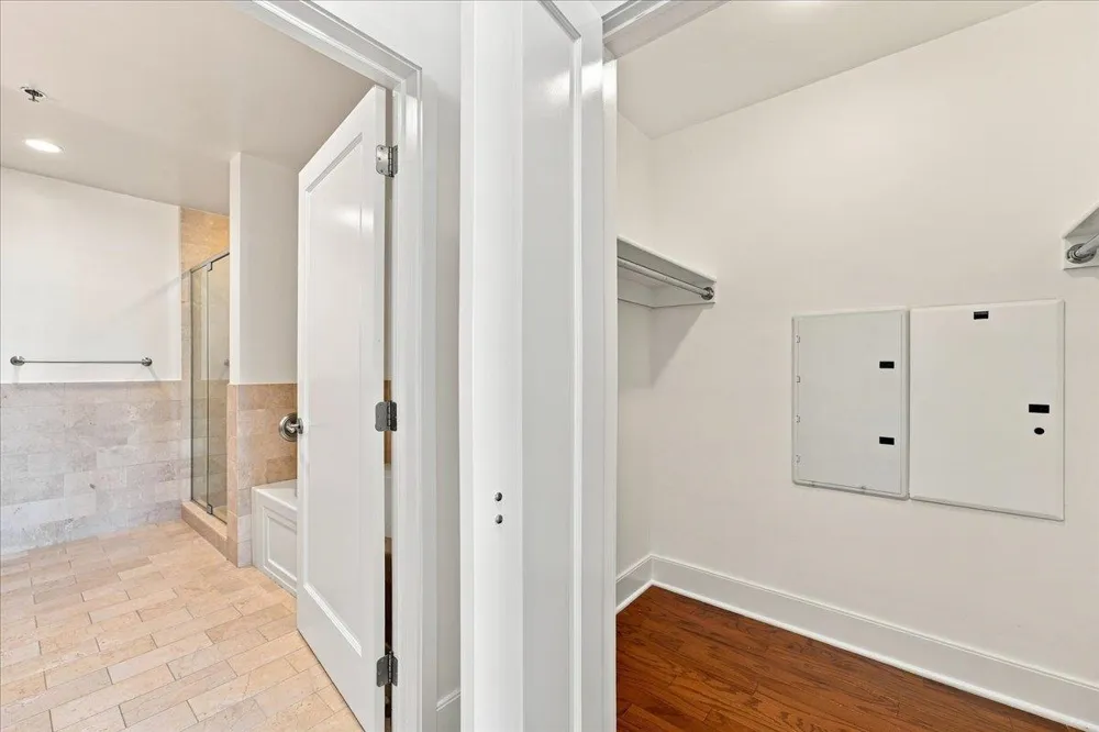 1125 MAXWELL LANE Hoboken, NJ 07030