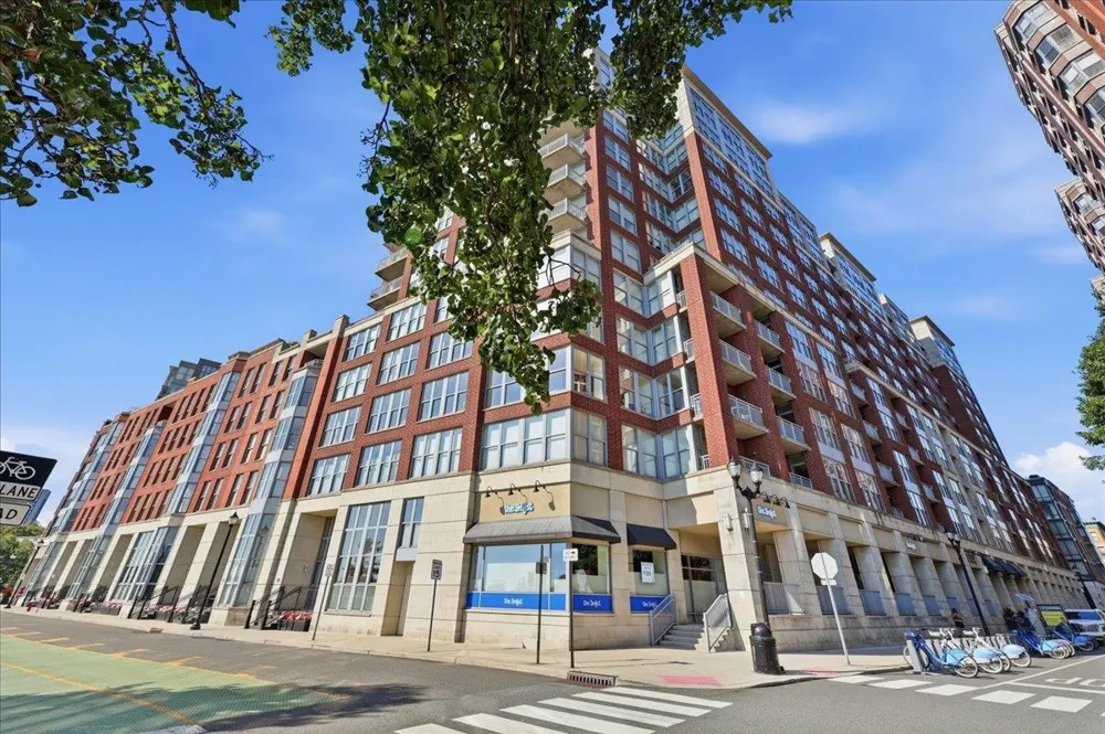 1125 MAXWELL LANE Hoboken, NJ 07030