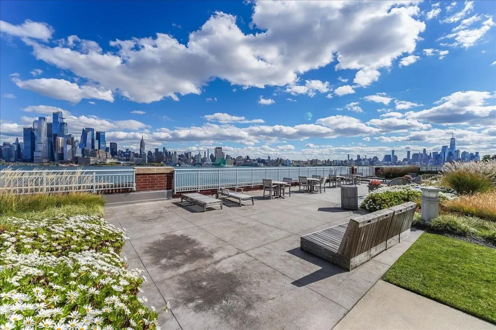 1125 MAXWELL LANE Hoboken, NJ 07030
