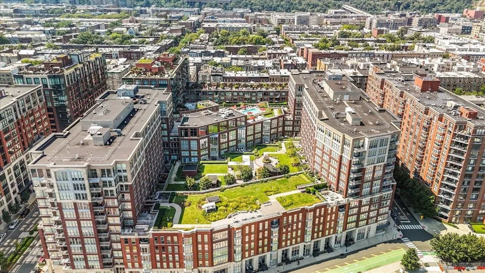 1125 MAXWELL LANE Hoboken, NJ 07030