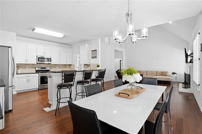 1032 Chippendale Trail SW Marietta, GA 30064