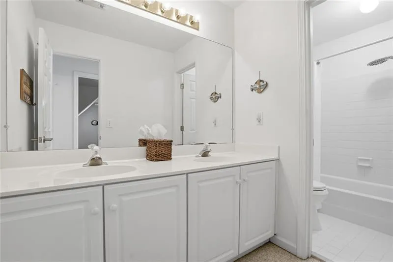 1032 Chippendale Trail SW Marietta, GA 30064