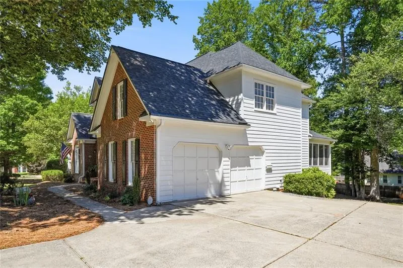 1032 Chippendale Trail SW Marietta, GA 30064