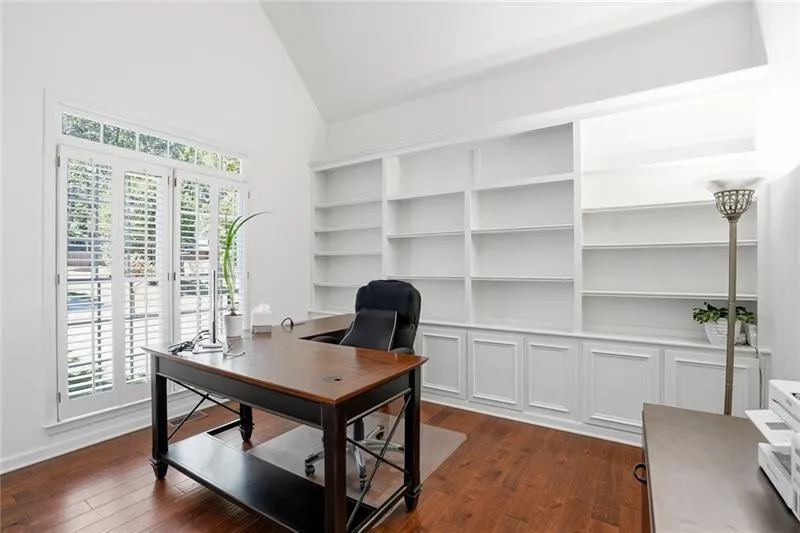 1032 Chippendale Trail SW Marietta, GA 30064