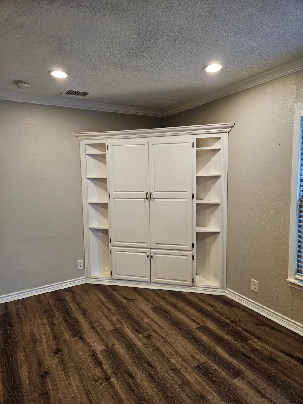 10630 Newcombe Drive Dallas, TX 75228