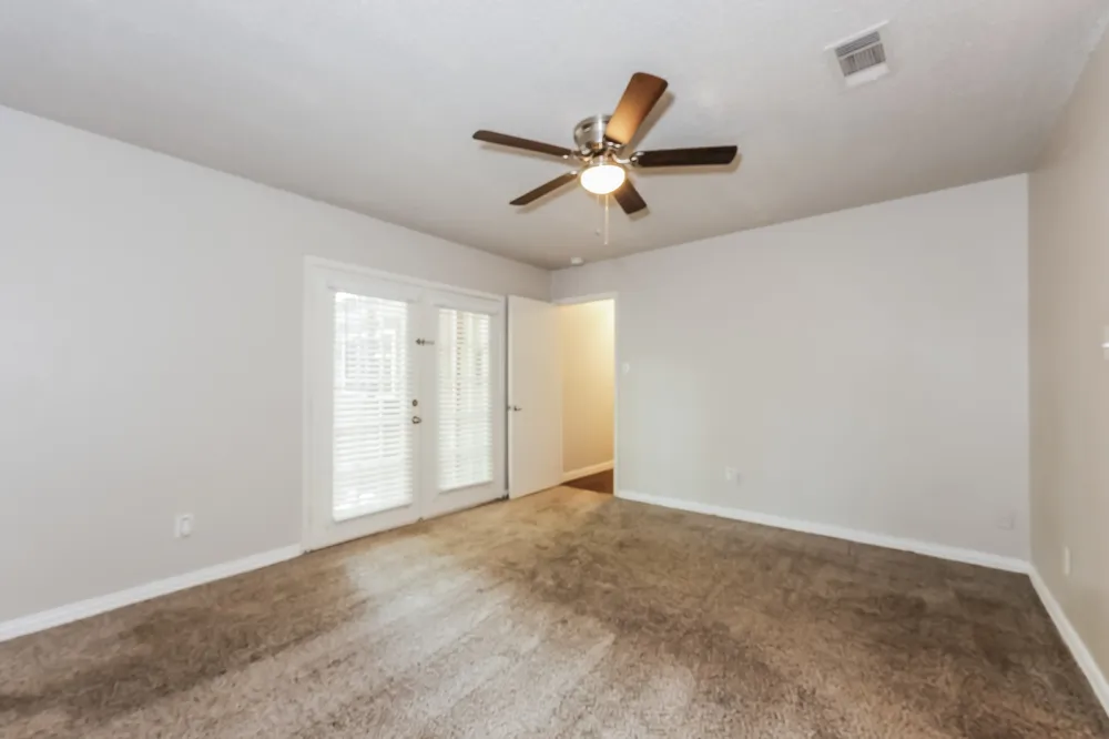 1800 Chittam Drive Euless, TX 76039