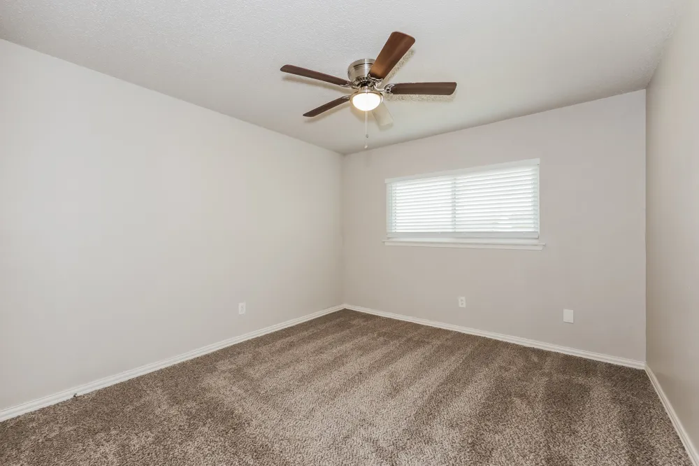 1800 Chittam Drive Euless, TX 76039