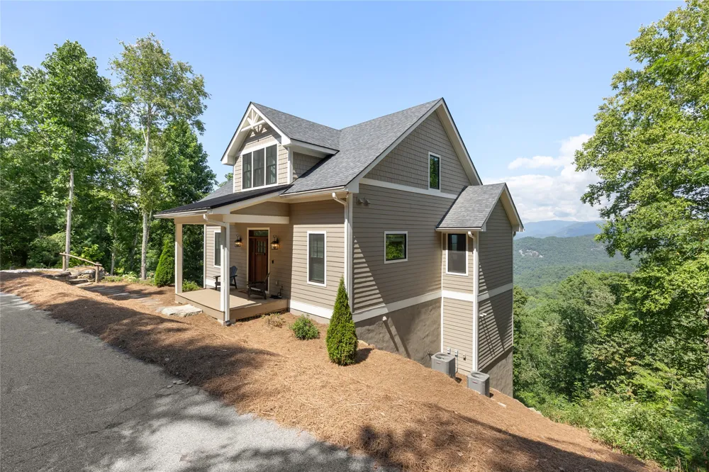 11 Owls Nest Lane Glenville, NC 28736