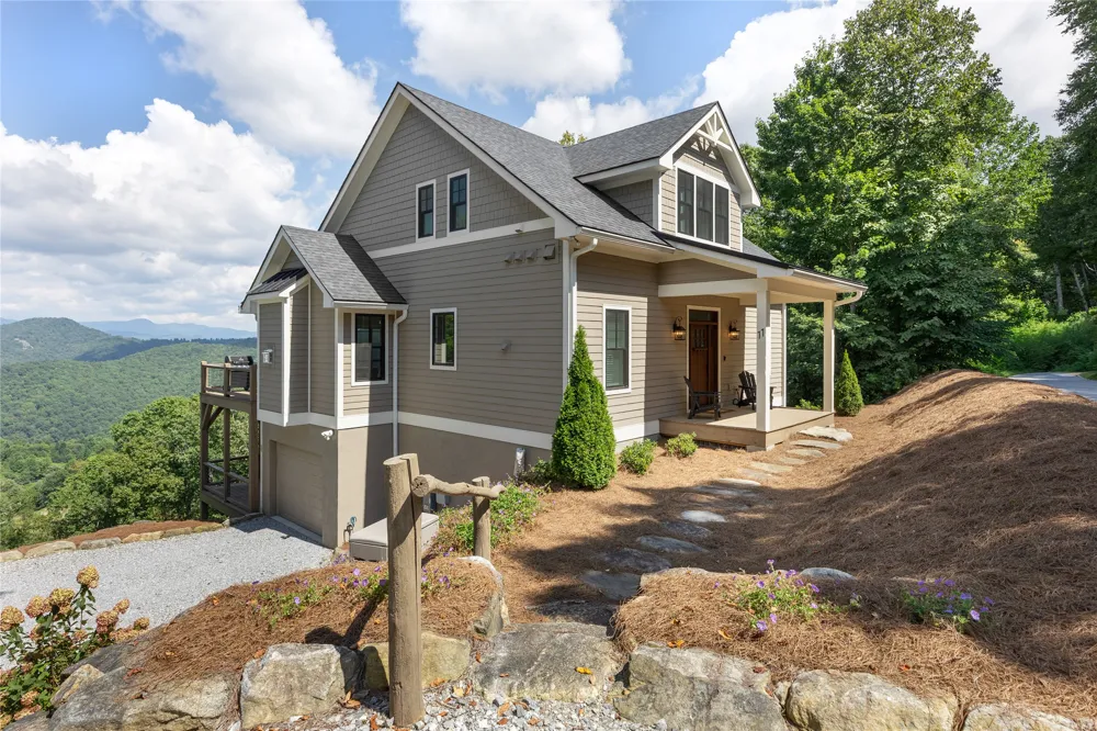 11 Owls Nest Lane Glenville, NC 28736