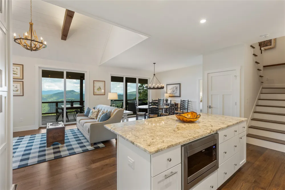 11 Owls Nest Lane Glenville, NC 28736