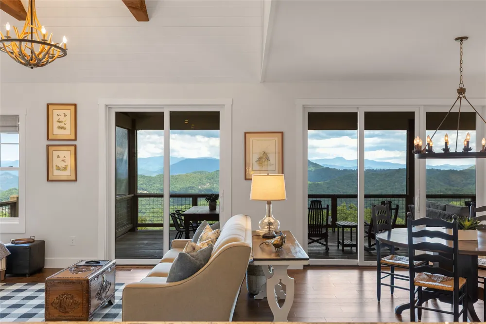 11 Owls Nest Lane Glenville, NC 28736