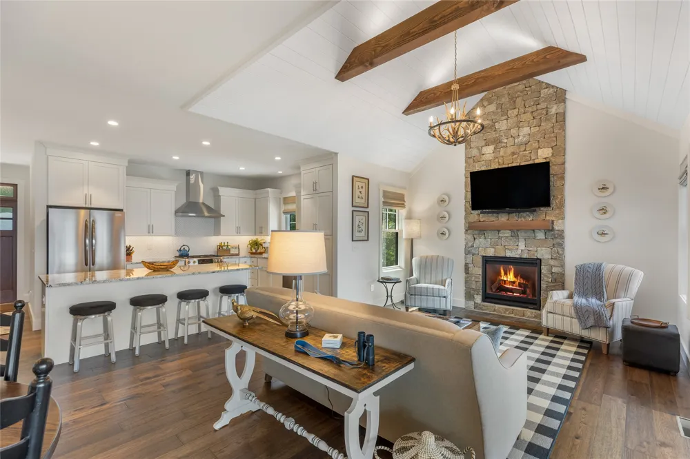 11 Owls Nest Lane Glenville, NC 28736