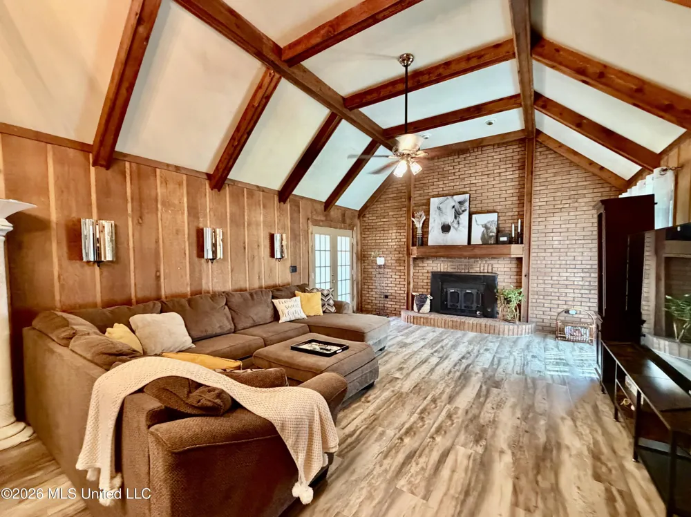 4870 Highway 433 Bentonia, MS 39040