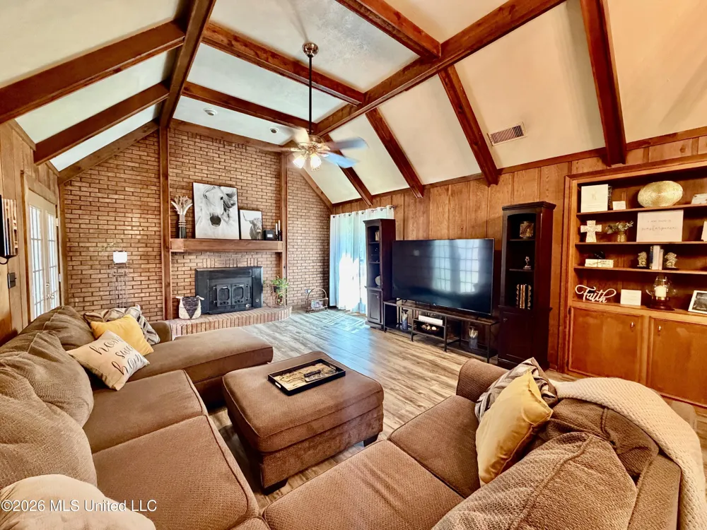4870 Highway 433 Bentonia, MS 39040
