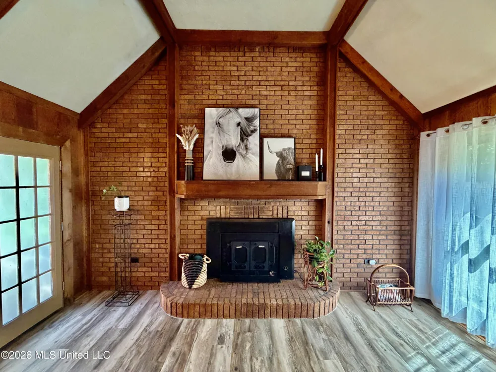 4870 Highway 433 Bentonia, MS 39040
