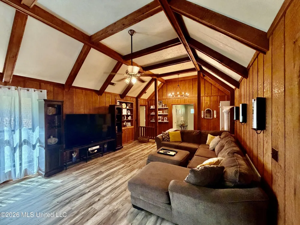 4870 Highway 433 Bentonia, MS 39040