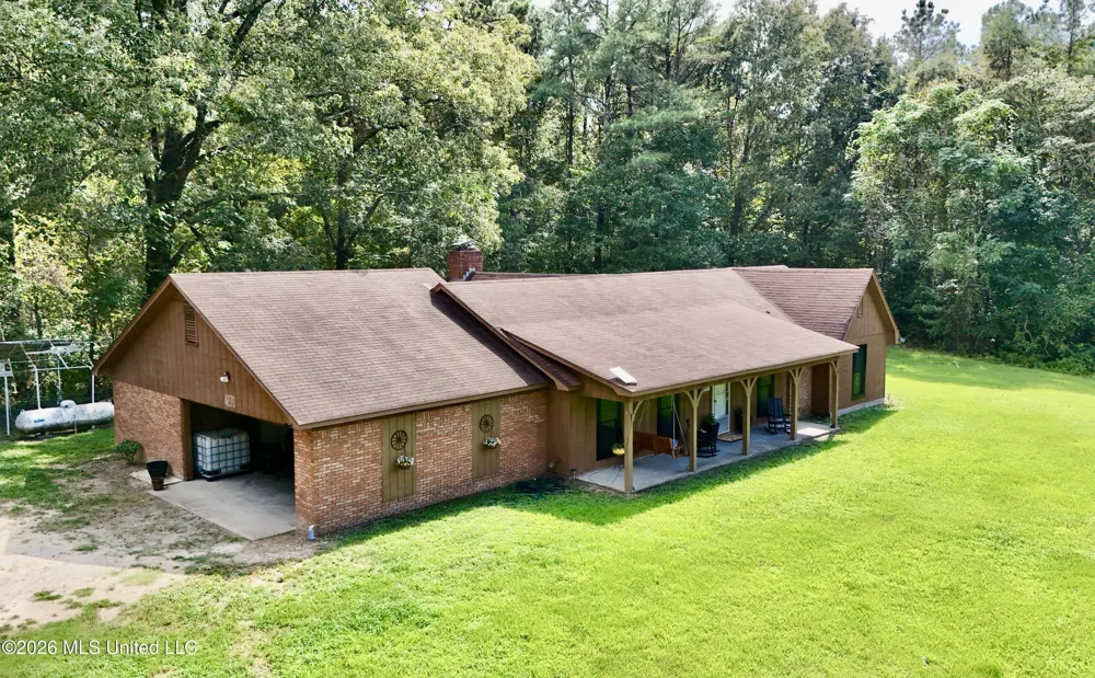 4870 Highway 433 Bentonia, MS 39040