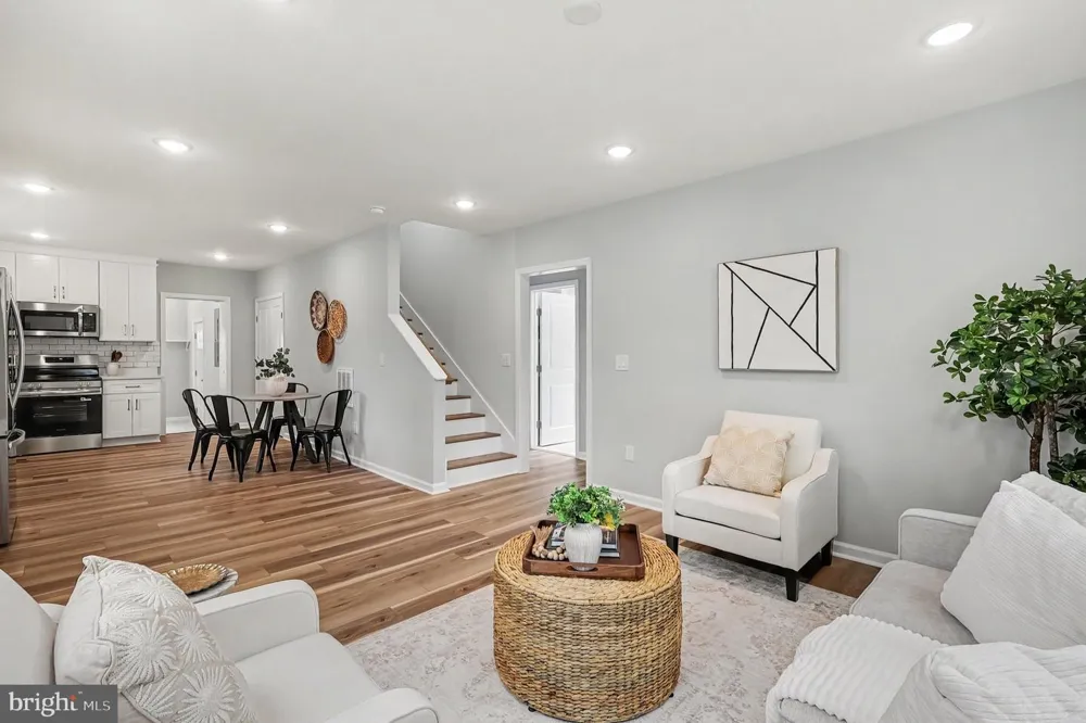3179 OAKMONT AVENUE Triangle, VA 22172