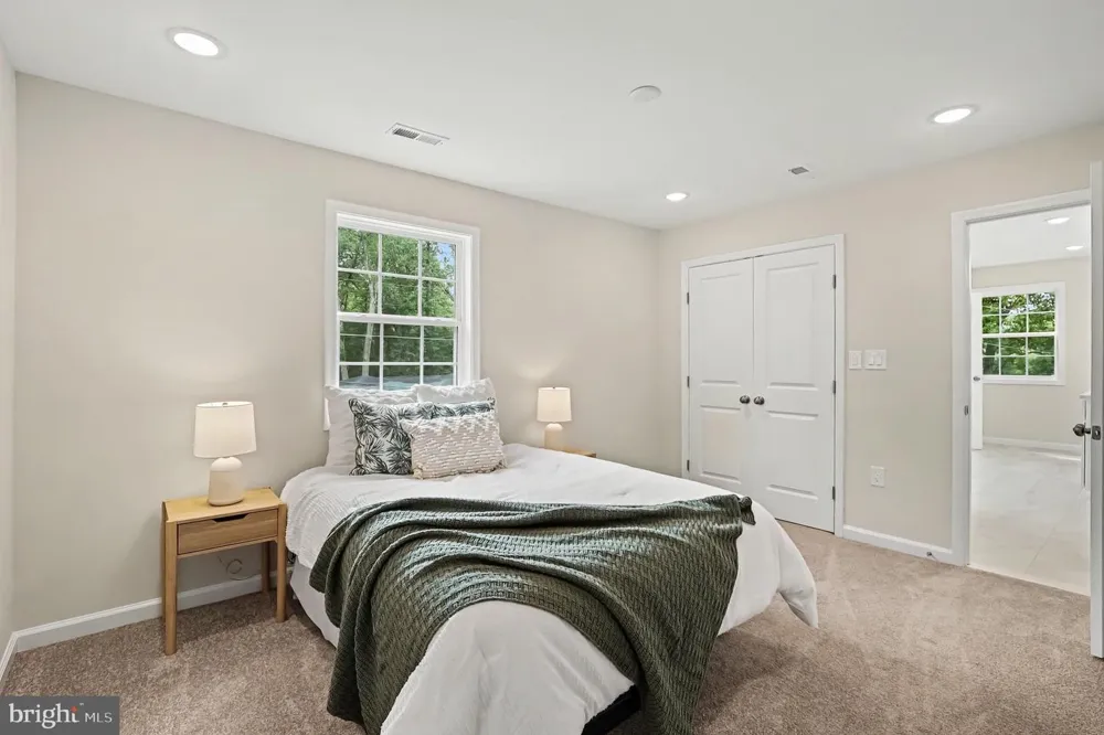 3179 OAKMONT AVENUE Triangle, VA 22172